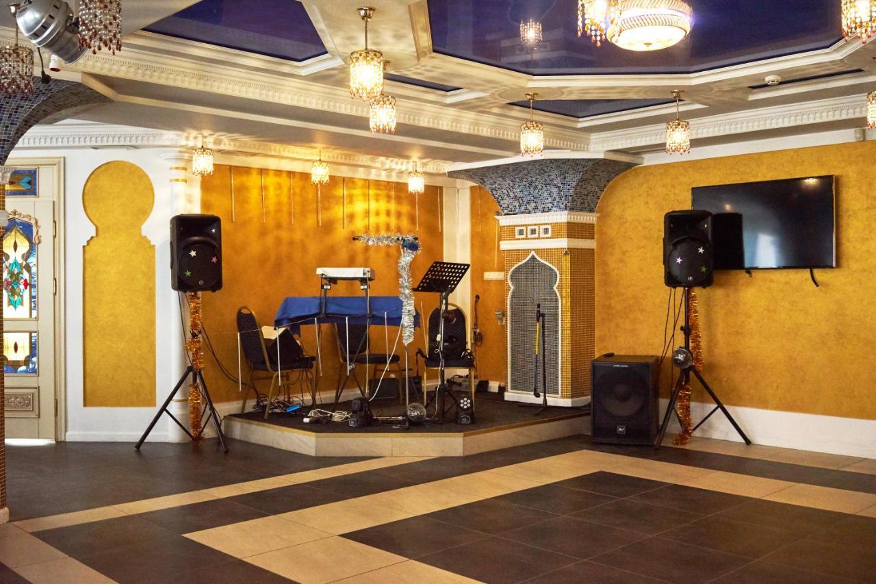 Східний Hotel Berezhany Eksteriør billede