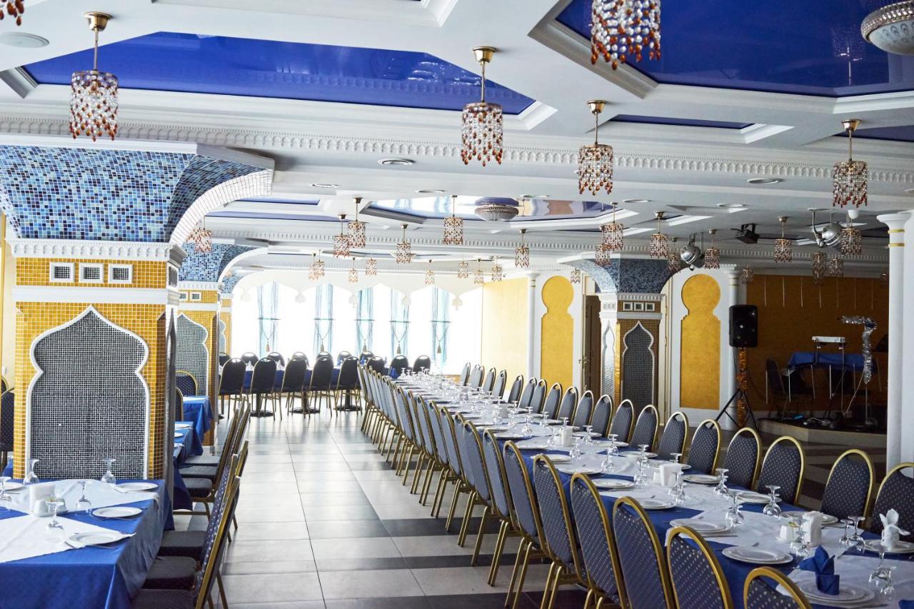 Східний Hotel Berezhany Eksteriør billede