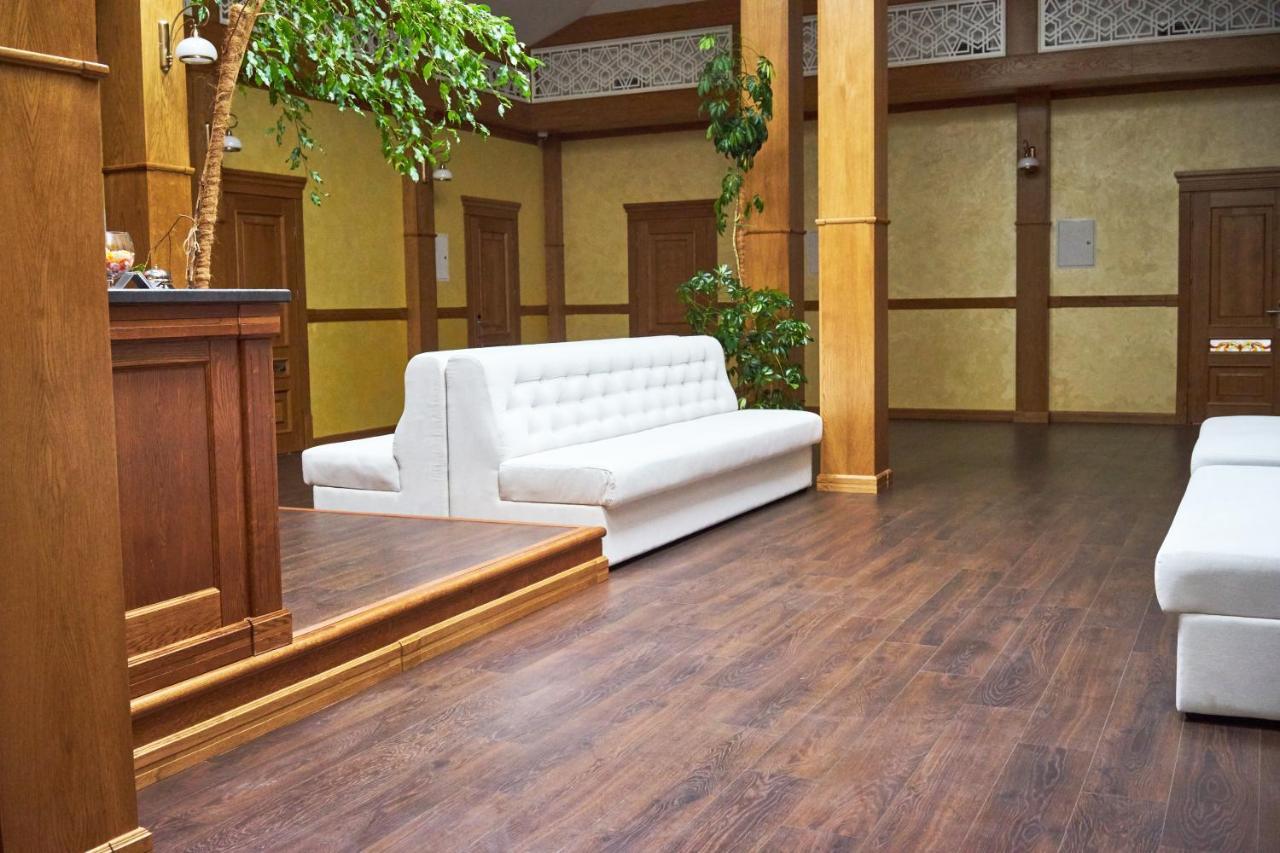 Східний Hotel Berezhany Eksteriør billede