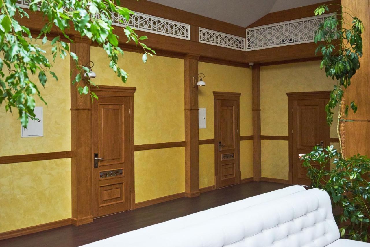 Східний Hotel Berezhany Eksteriør billede