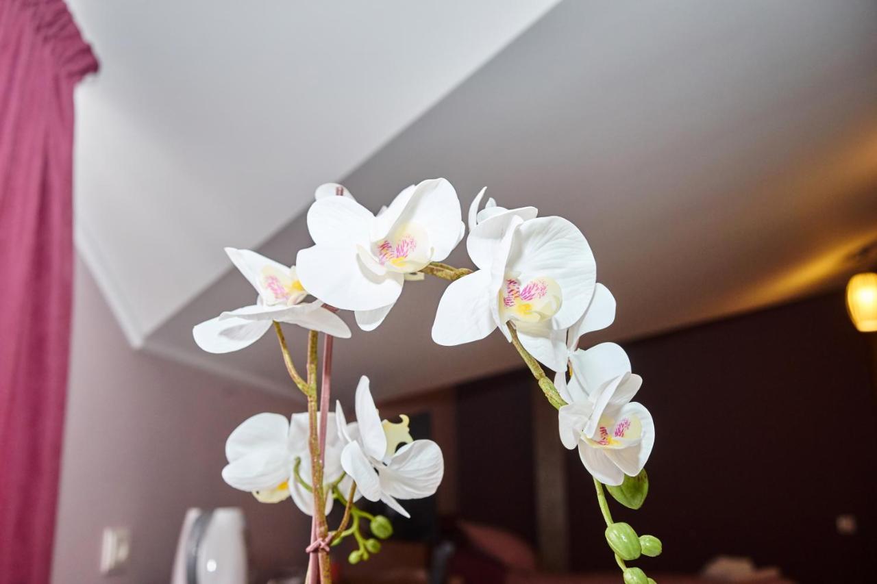 Східний Hotel Berezhany Eksteriør billede