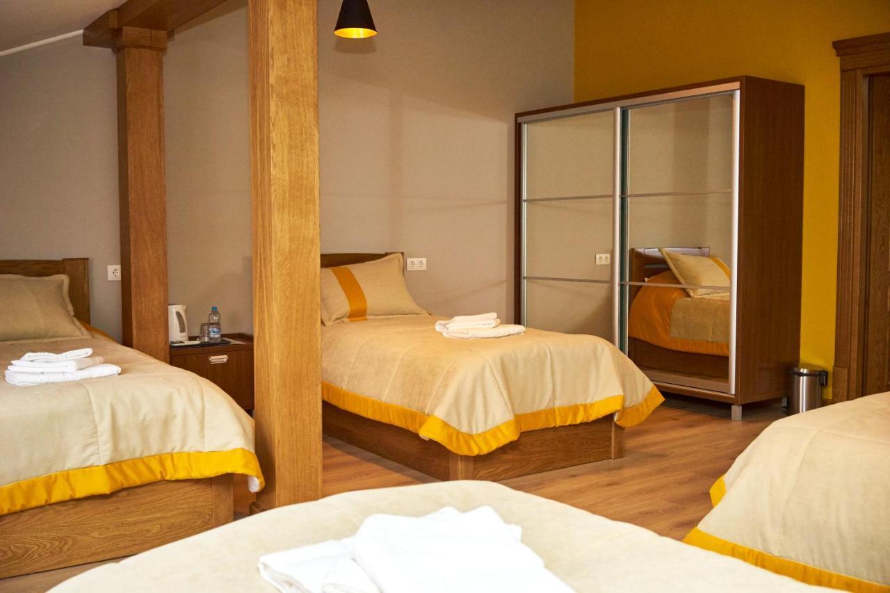 Східний Hotel Berezhany Eksteriør billede