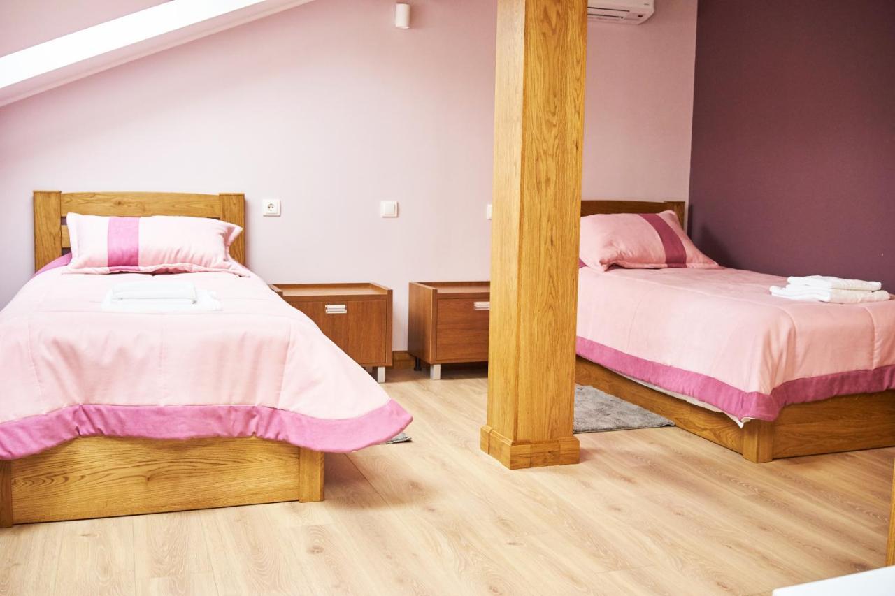 Східний Hotel Berezhany Eksteriør billede
