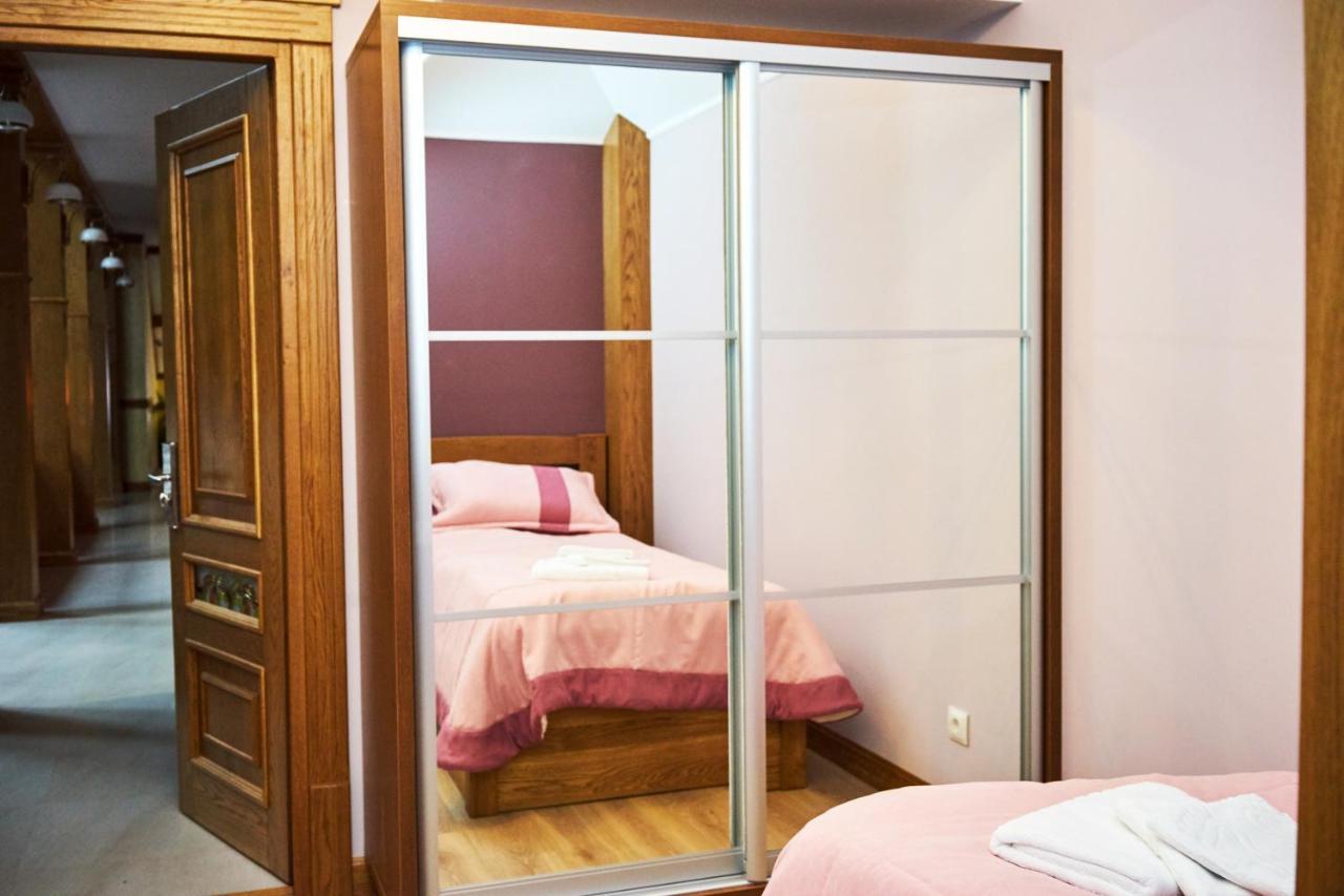 Східний Hotel Berezhany Eksteriør billede