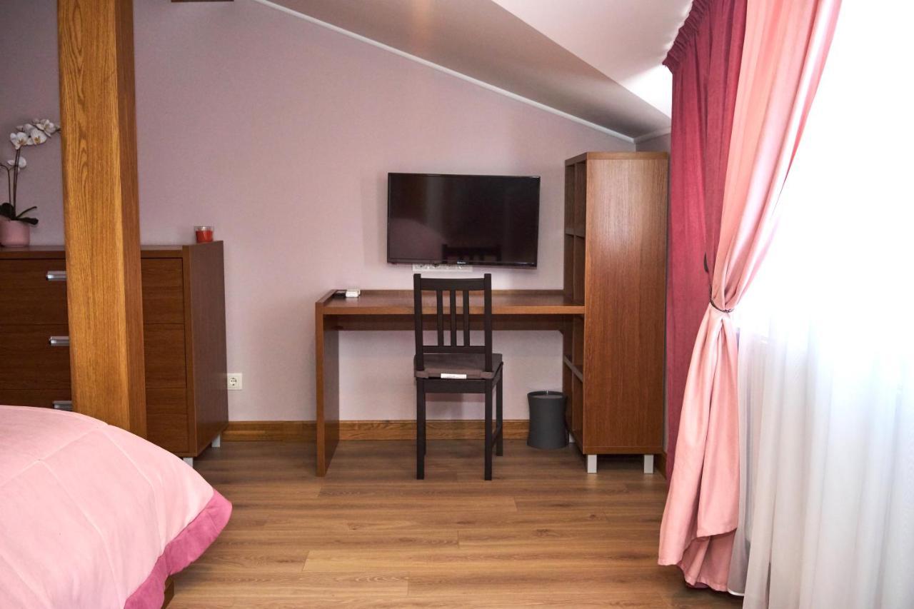 Східний Hotel Berezhany Eksteriør billede